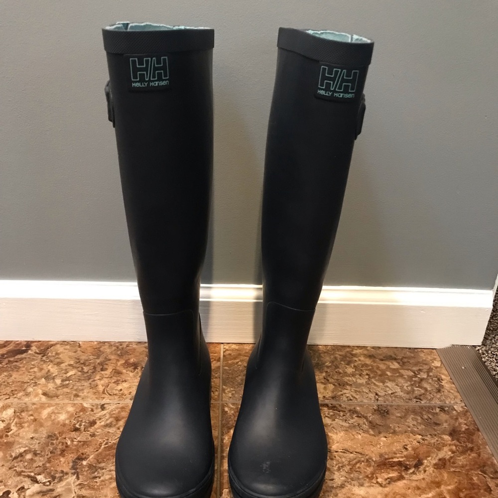 Iike new Helly Hansen boots!